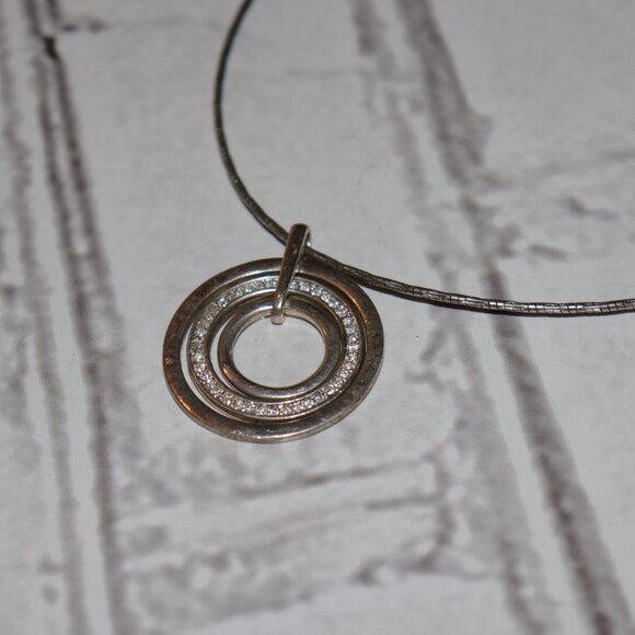 ⚙️ Silver Wire Chain Necklace with Triple Ring Pendant  ✨ - Picture 2 of 7